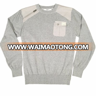 Men plain cotton sweater with canvas pocket and shoulder patch